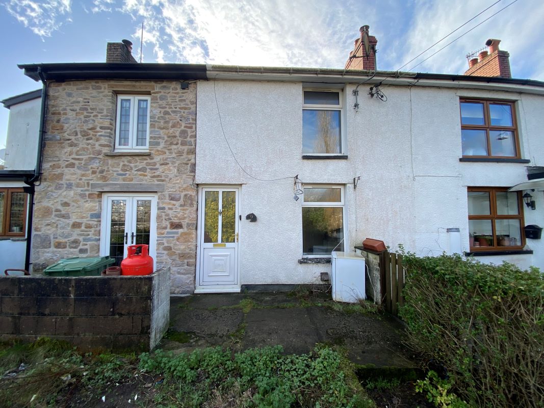 Property for Auction in London - 9 Cwm-y-Nant, Risca, Newport, Gwent, NP11 6EP