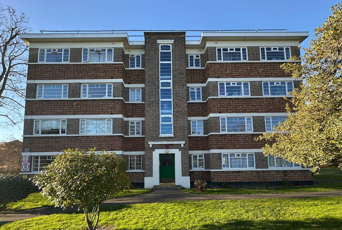 Property for Auction in London - Flat 19 Cameford Court, New Park Road, London, SW2 4LH
