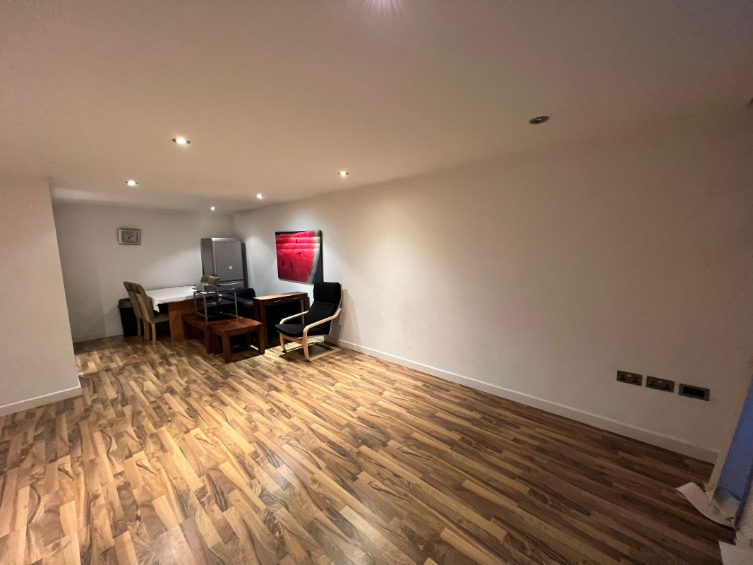 Flat 56 City Point, Sheffield, South Yorkshire, S1 4BP