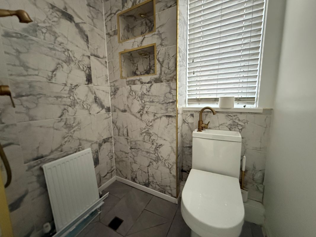 61 Sea Front Estate, Hayling Island, Hampshire, PO11 9JL