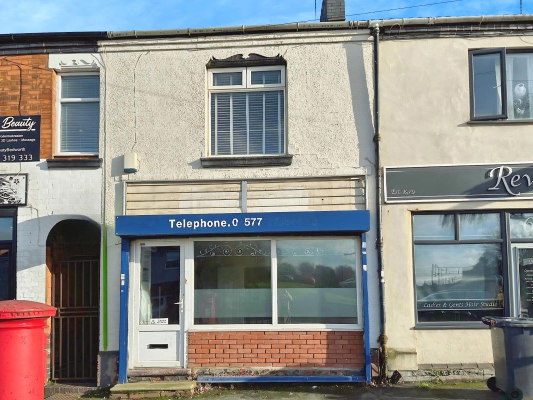 Property for Auction in Coventry & Warwickshire - 65 Nuneaton Road, Bedworth, Warwickshire, CV12 8AP