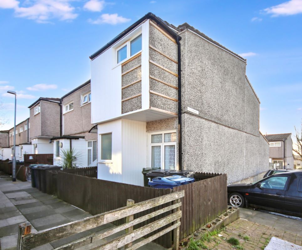 Property for Auction in South Yorkshire - 72. Blakehall, Skelmersdale, Lancashire, WN8 9BA