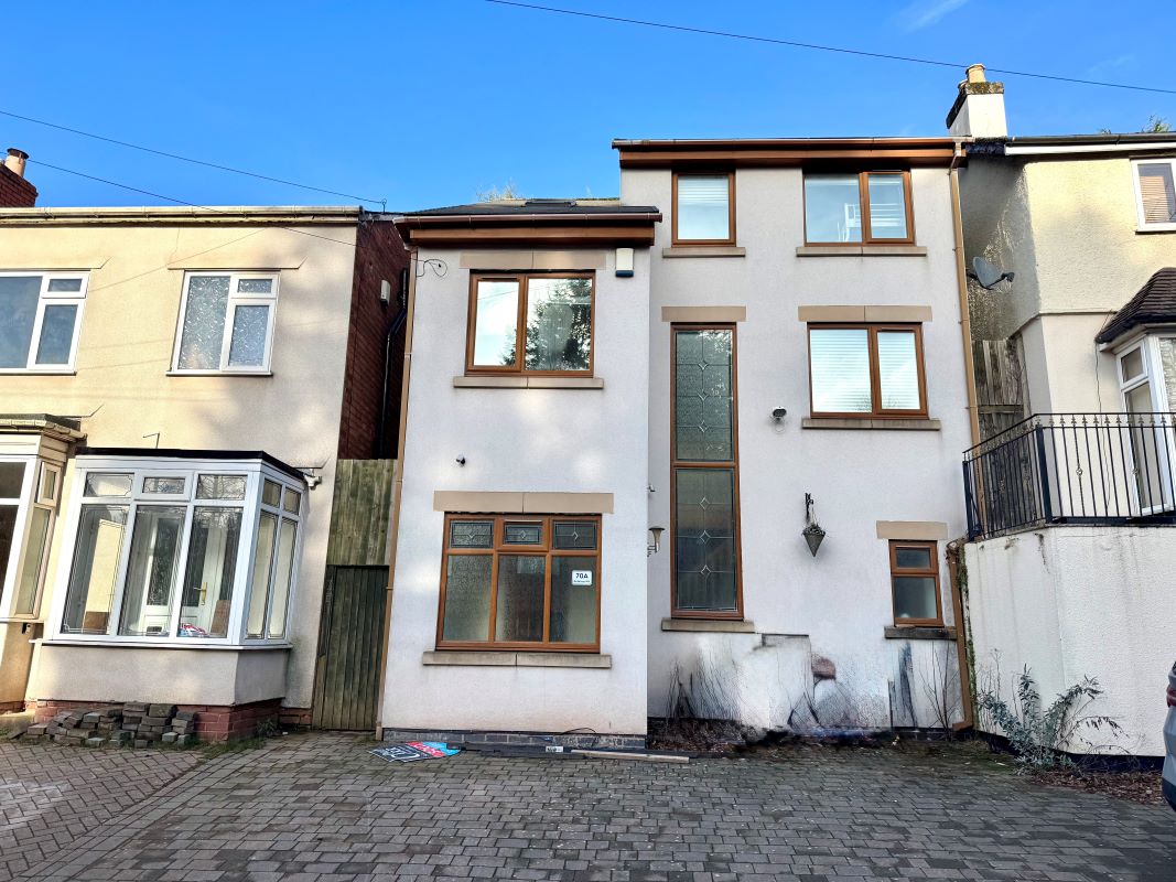 Property for Auction in Birmingham - 70A Reddicap Hill, Sutton Coldfield, West Midlands, B75 7BG