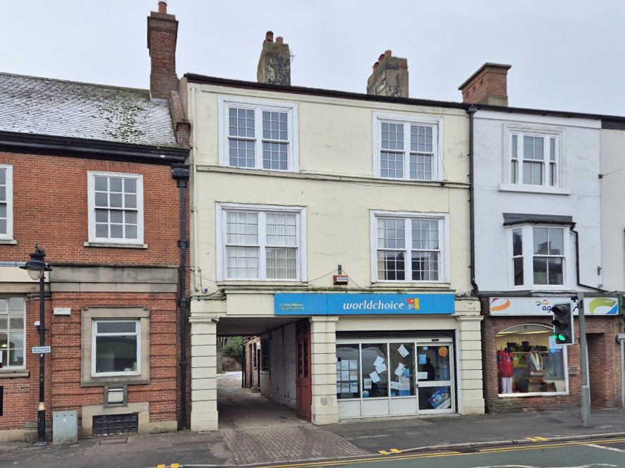 Property for Auction in Hull & East Yorkshire - 13 Market Place, Driffield, East Yorkshire, YO25 6AP