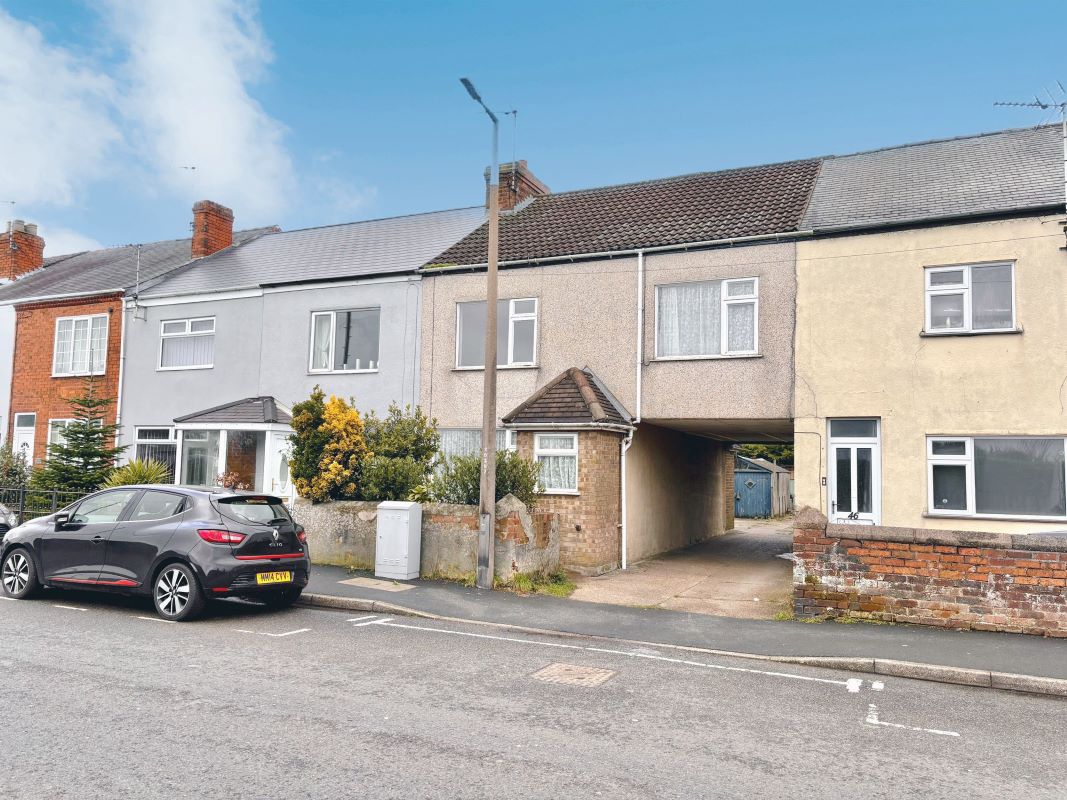 Property for Auction in South Yorkshire - 48 Boughton Lane Clowne, Chesterfield, Derbyshire, S43 4JZ