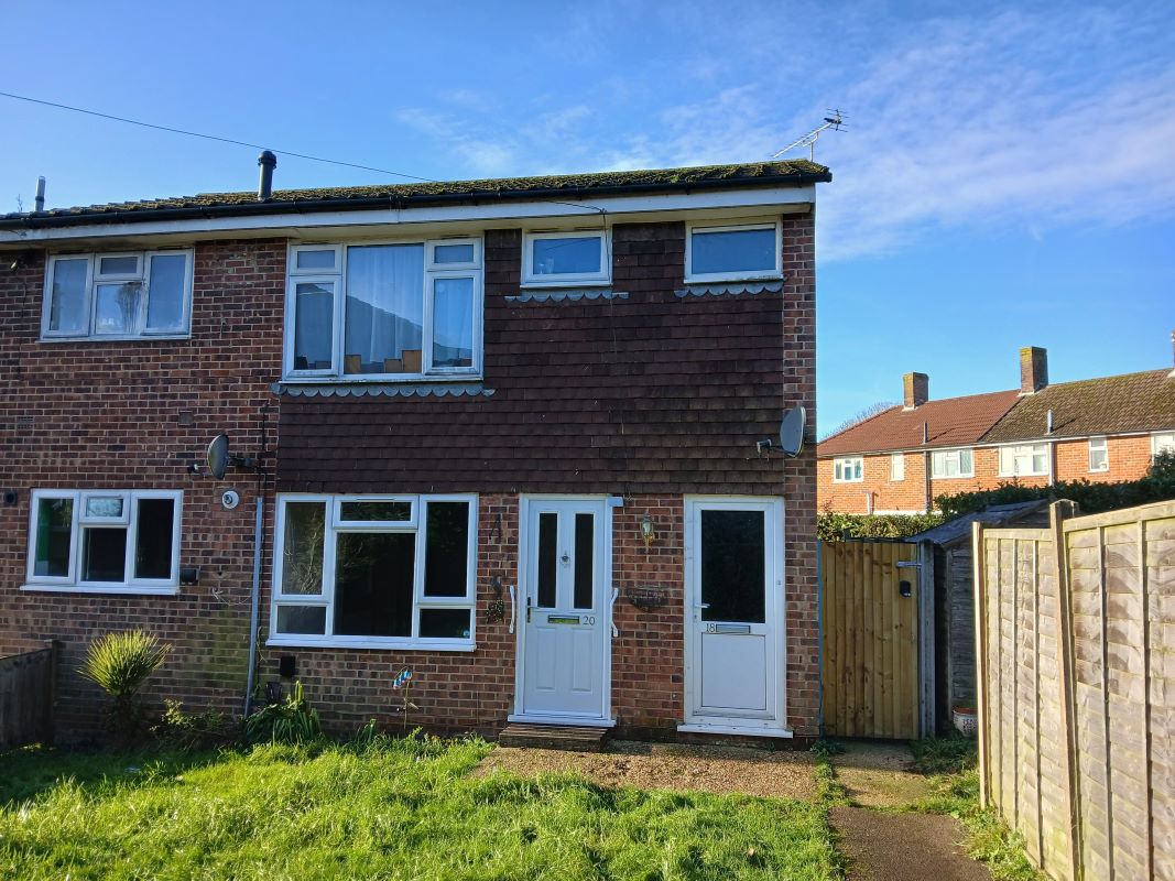 Property for Auction in Sussex & Hampshire - 20 Jodrell Close, Waterlooville, Hampshire, PO8 9NH