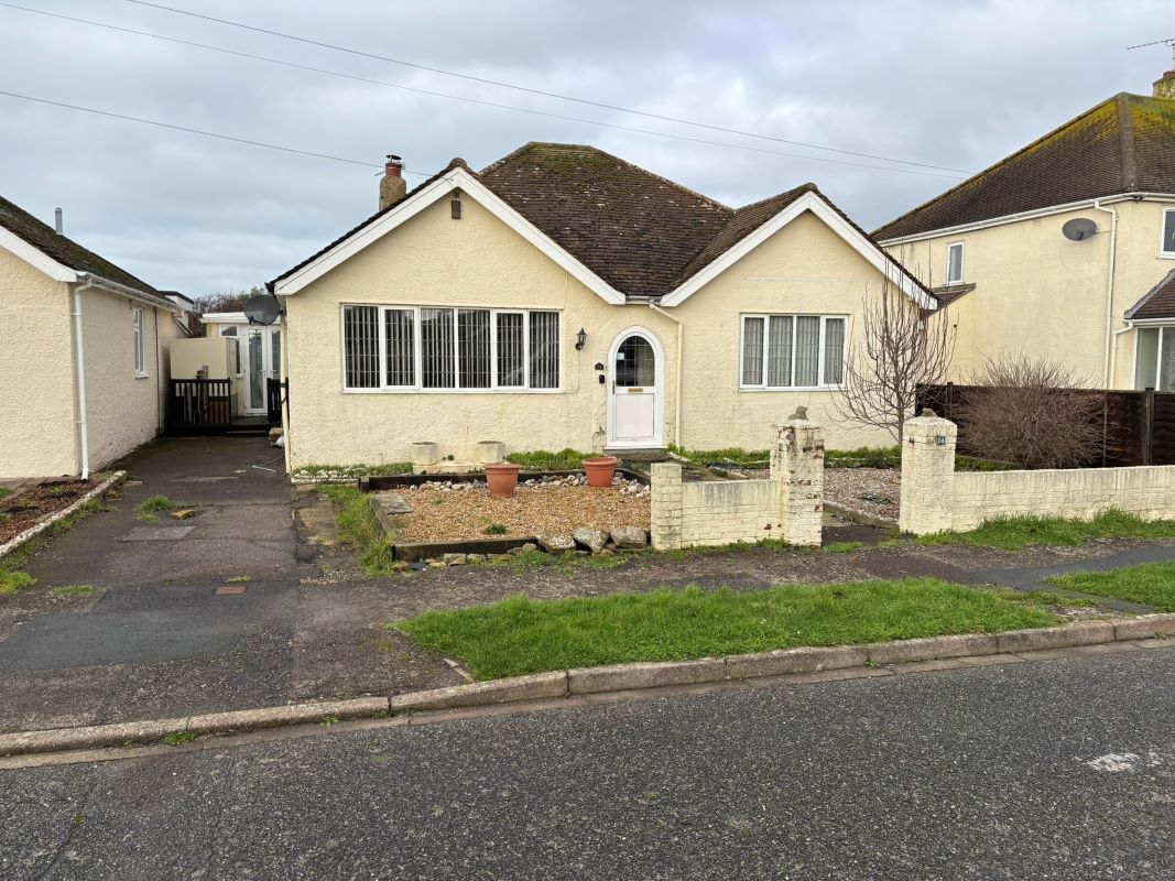 Property for Auction in Sussex & Hampshire - 14 Orchard Avenue, Selsey, Chichester, West Sussex, PO20 0AW