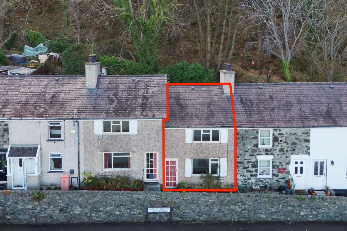 Property for Auction in Wales - No. 10 Crimea Terrace, Penmaenmawr, Conwy, LL34 6NL
