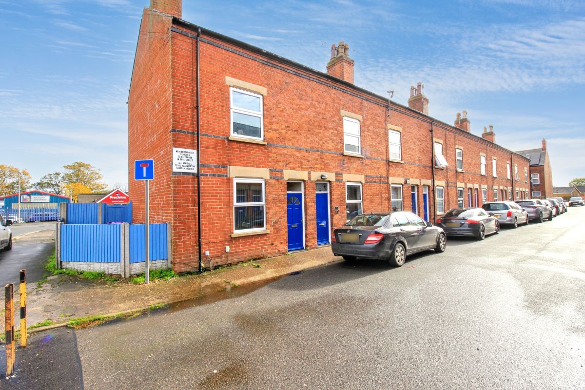 Property for Auction in Lincolnshire - 10 Cross Street, Skegness, Lincolnshire, PE25 3RH