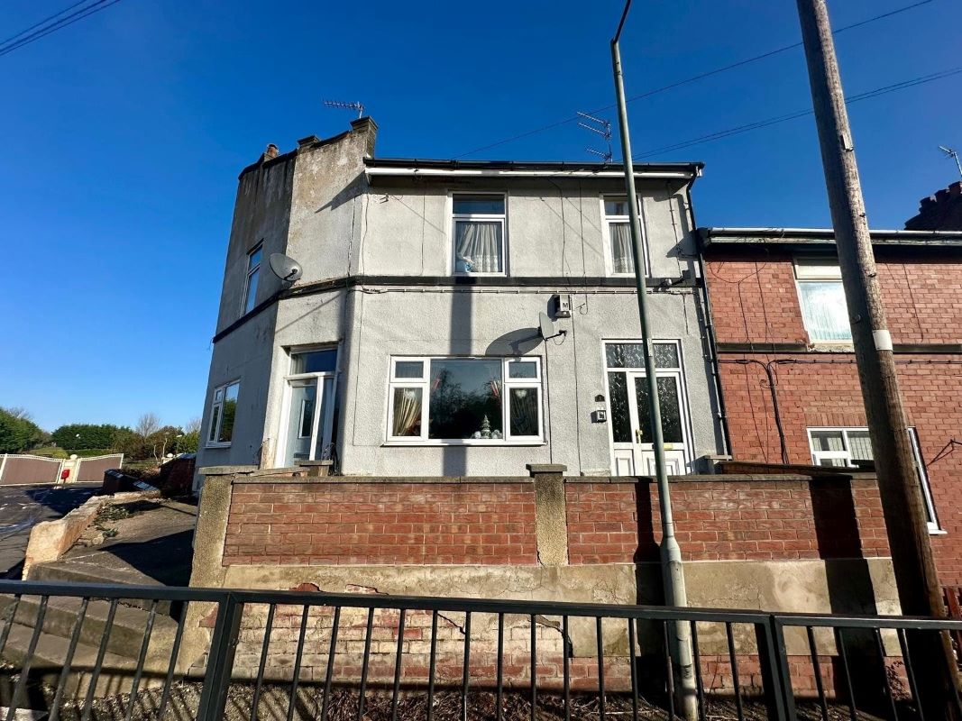 Property for Auction in South Yorkshire - 1 Norton Common Road Norton, Doncaster, South Yorkshire, DN6 9HP
