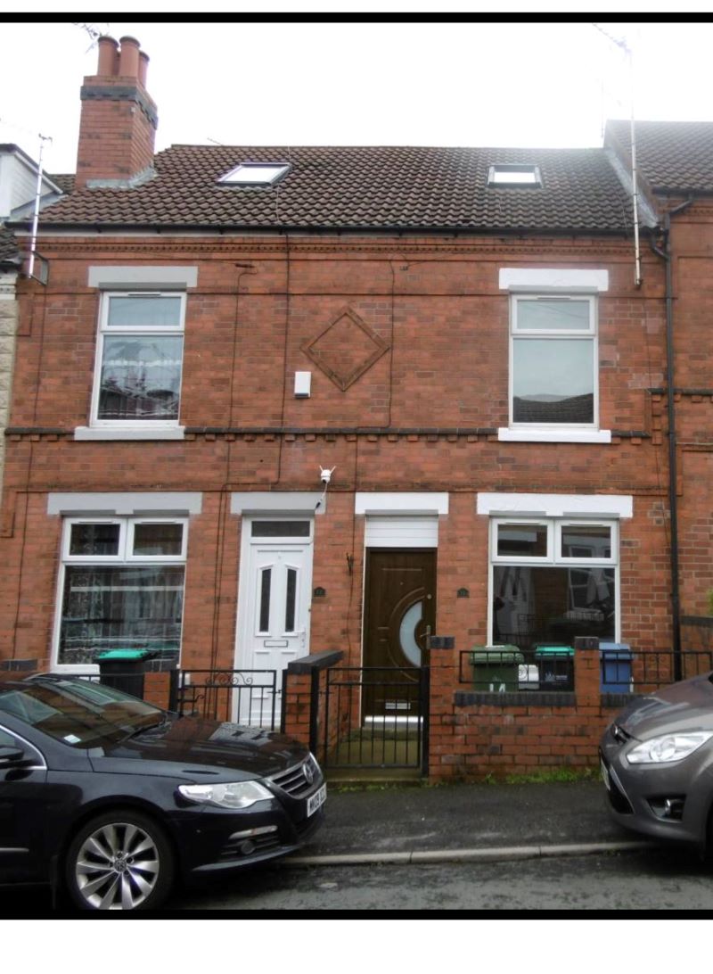 Property for Auction in Nottinghamshire & Derby - 14 Bentinck Street, Mansfield, Nottinghamshire, NG18 2QQ