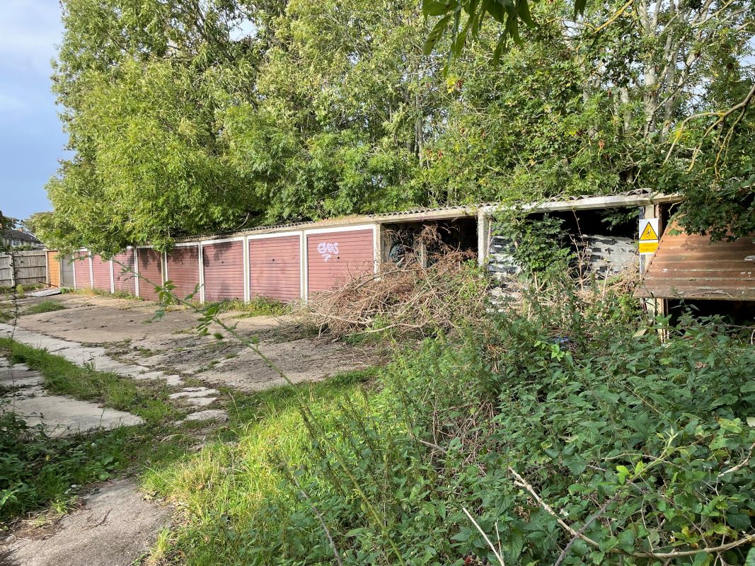 Property for Auction in London - 6 Garages at, Springhill Road, Grendon Underwood, Aylesbury, Buckinghamshire, HP18 0TF