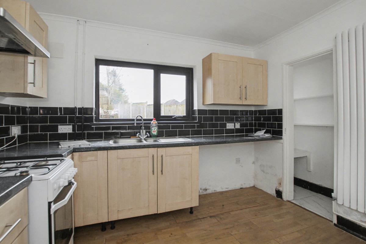 6 Hutton Way, Stoke-On-Trent, Staffordshire, ST2 0NU