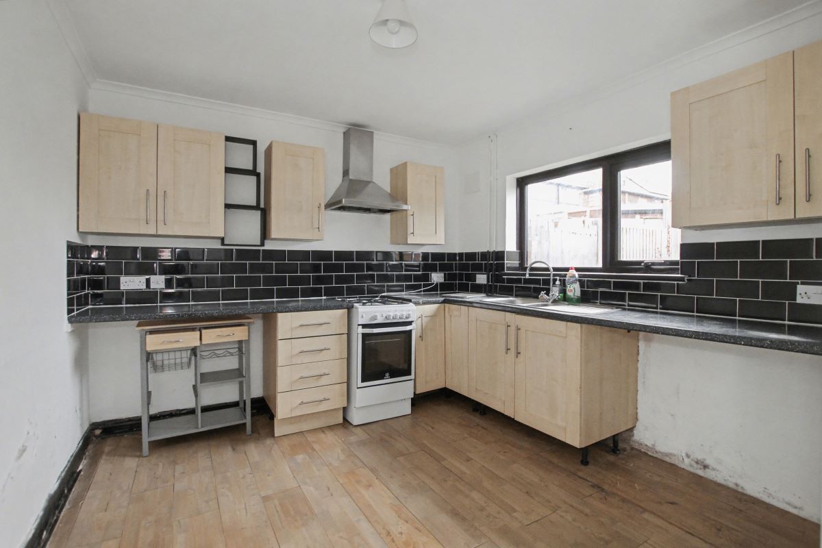 6 Hutton Way, Stoke-On-Trent, Staffordshire, ST2 0NU