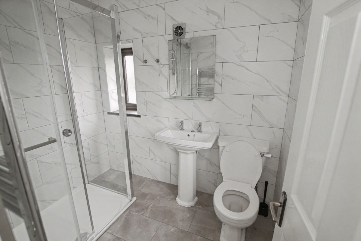 6 Hutton Way, Stoke-On-Trent, Staffordshire, ST2 0NU