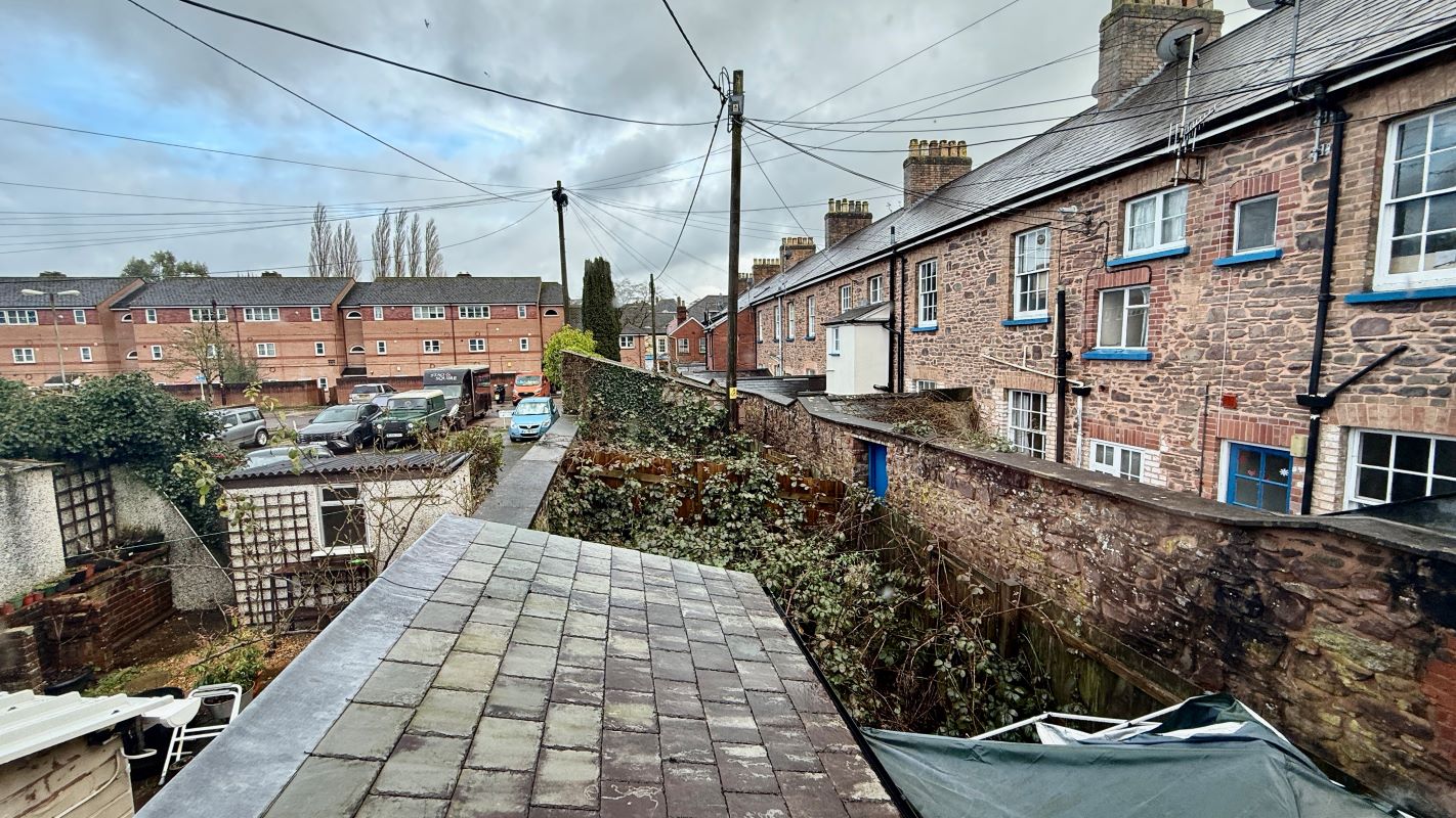 31/31A Church Street, Tiverton, Devon, EX16 5HX