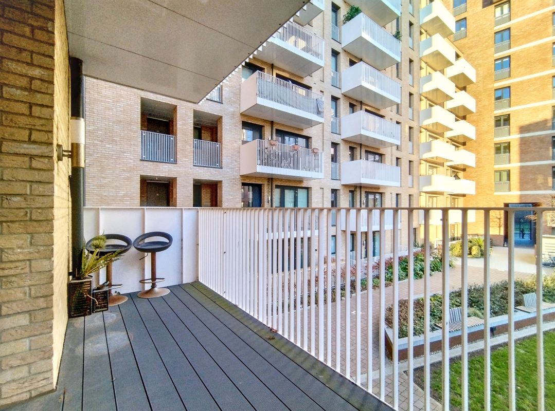 Flat 9 Viscount House, 8 Lakeside Drive, London, NW10 7GS