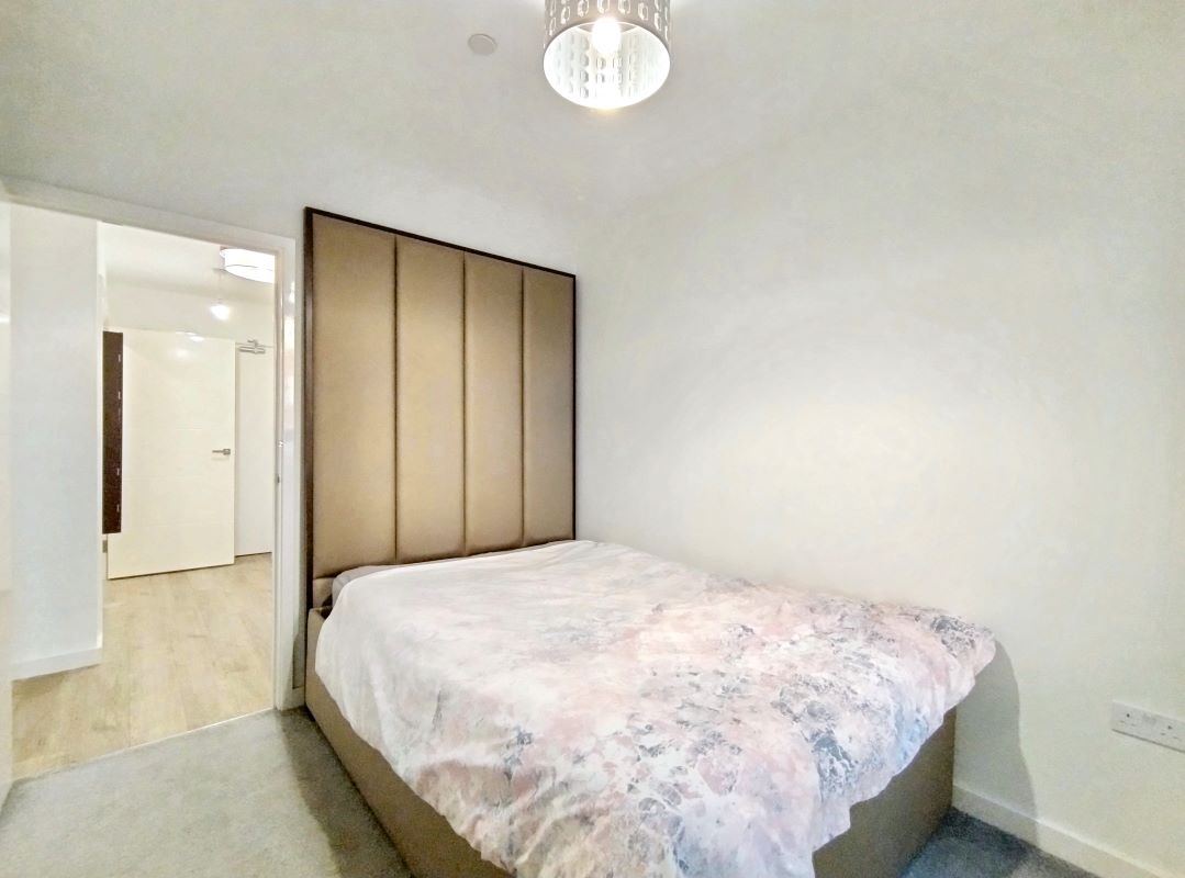 Flat 9 Viscount House, 8 Lakeside Drive, London, NW10 7GS