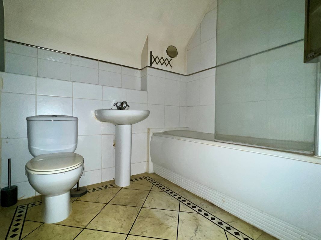 Flat 8 Birches House, 245 Birches Road, Redditch, Worcestershire, B97 4LR