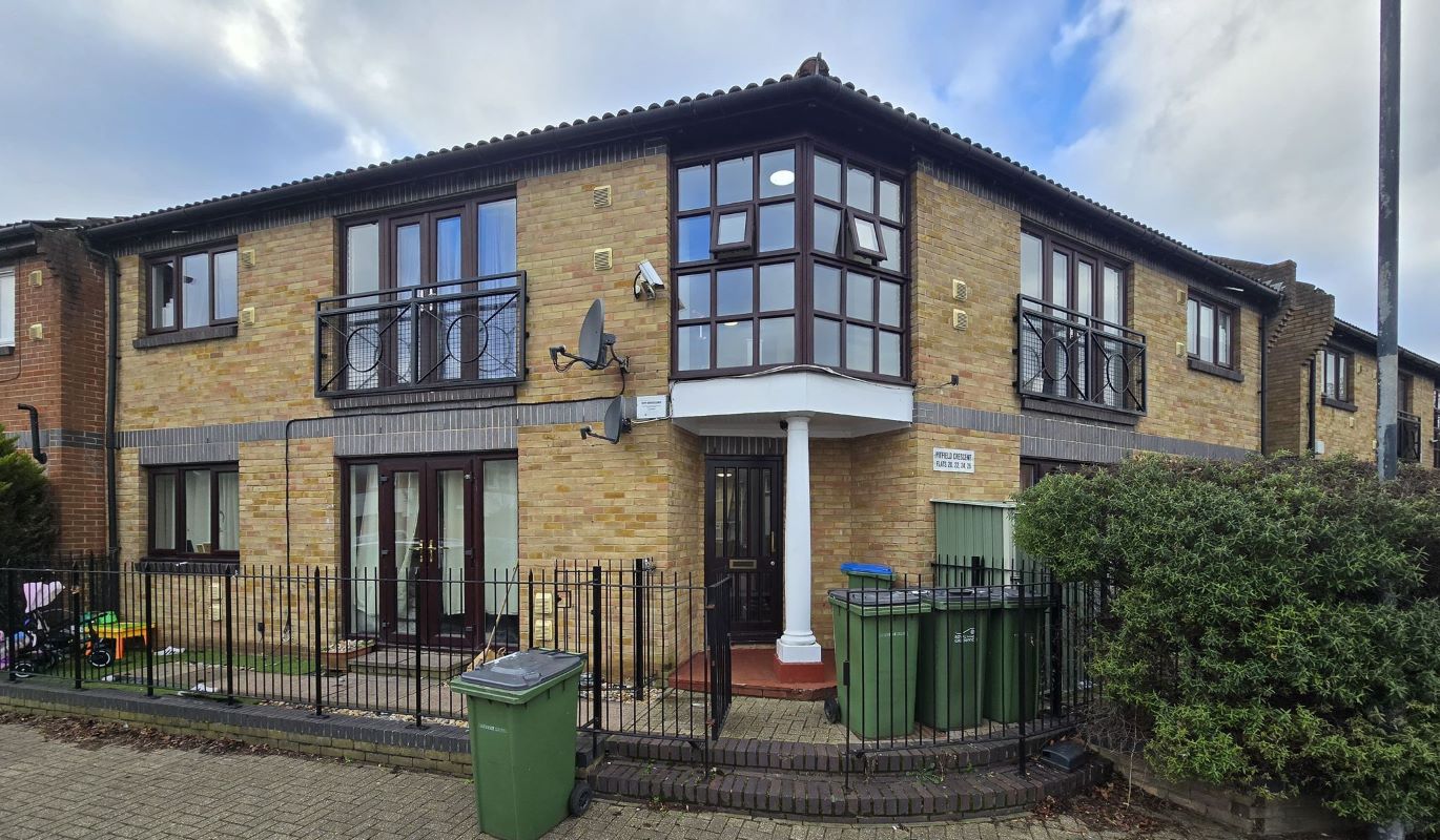 Property for Auction in London - 24 Pitfield Crescent, London, SE28 8RG