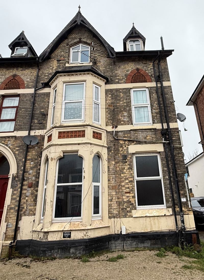 Property for Auction in Nottinghamshire & Derby - Flat 3 14 Wilson Street, Derby, Derbyshire, DE1 1PG