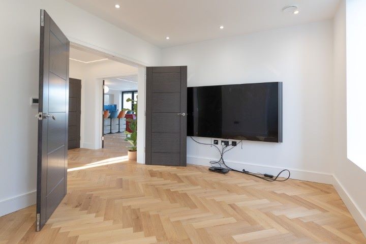 174 Crooked Mile, Waltham Abbey, Essex, EN9 2ES