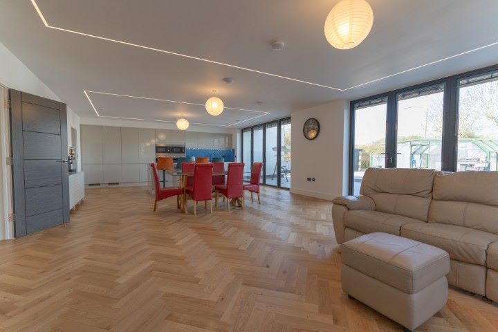 174 Crooked Mile, Waltham Abbey, Essex, EN9 2ES