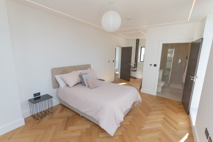 174 Crooked Mile, Waltham Abbey, Essex, EN9 2ES