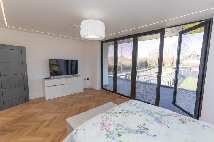 174 Crooked Mile, Waltham Abbey, Essex, EN9 2ES