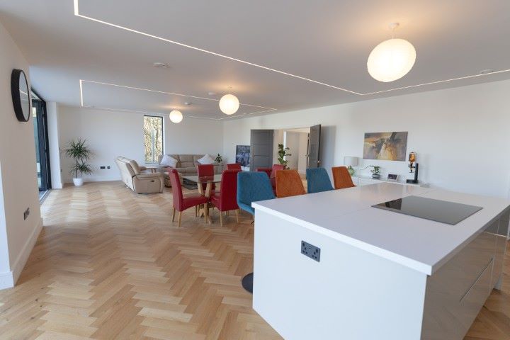 174 Crooked Mile, Waltham Abbey, Essex, EN9 2ES