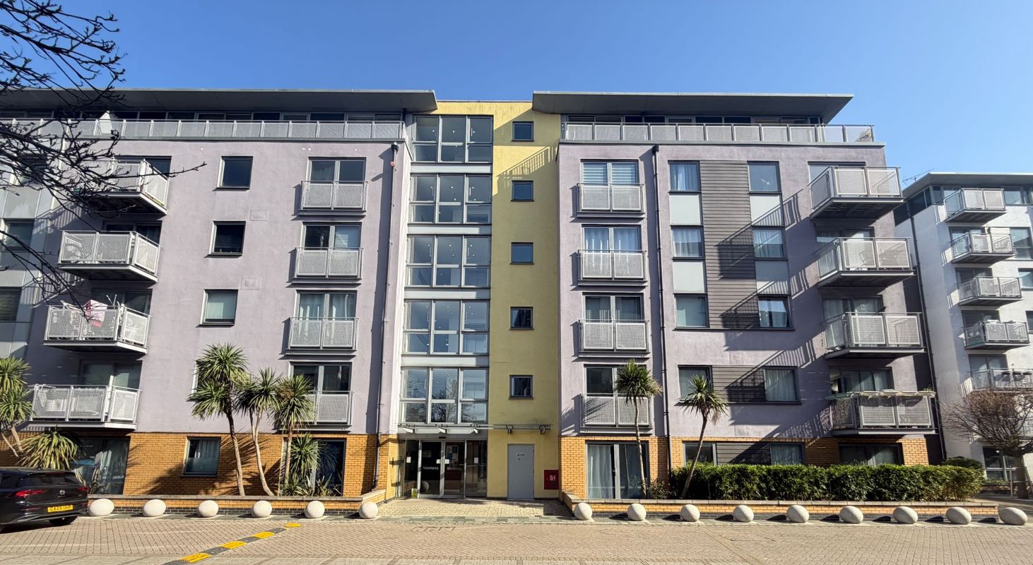 Property for Auction in London - Flat 112 Montana Building, Deals Gateway, London, SE13 7QF