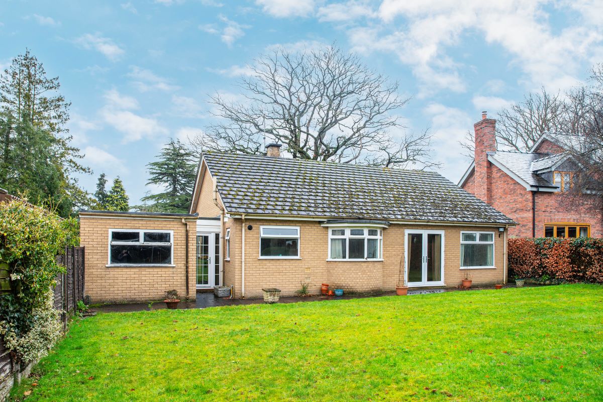 Property for Auction in Cheshire, Staffordshire & Shropshire - 114 London Road Stapeley, Nantwich, Cheshire, CW5 7JN