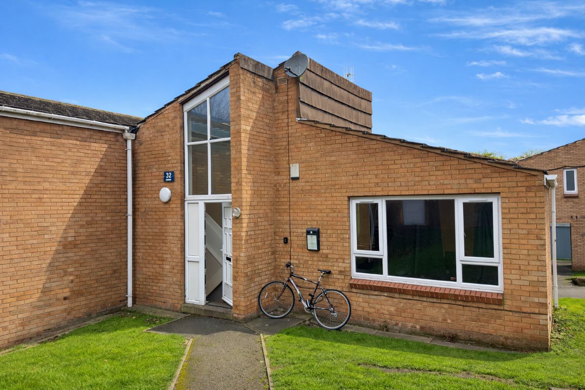 Property for Auction in South Yorkshire - 32 Park Village 200 Norfolk Park Road, Sheffield, South Yorkshire, S2 2UA