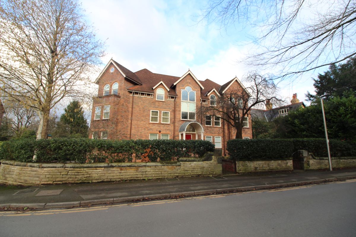 Property for Auction in North West - Apartment 7 Heald Court, Wilmslow, Cheshire, SK9 5DG