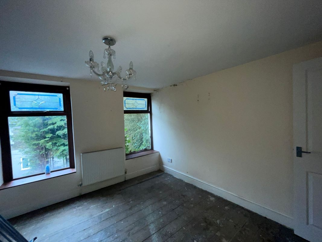 122 Oak Street, Abertillery, NP13 1TQ