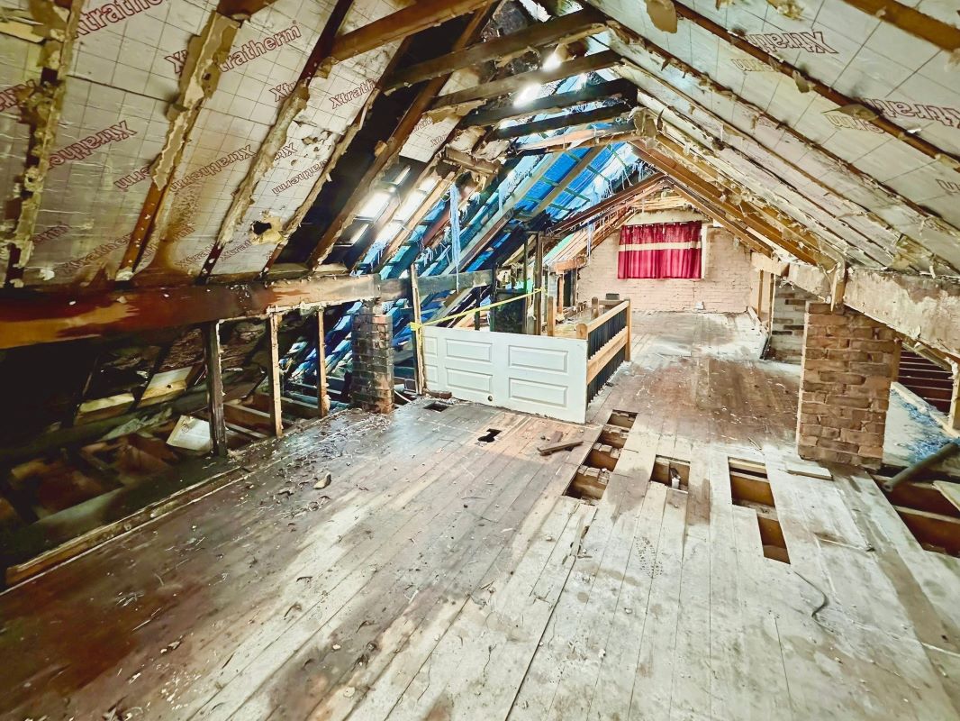 330 Crewe Road, Shavington, Crewe, Cheshire, CW2 5AF