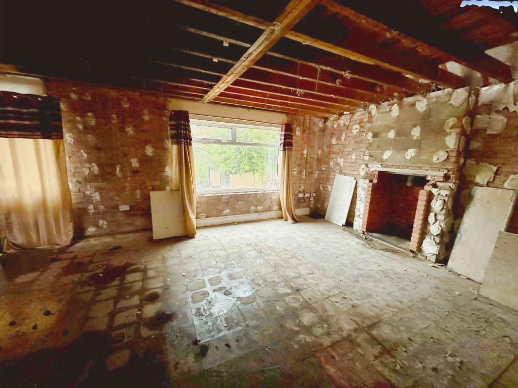 330 Crewe Road, Shavington, Crewe, Cheshire, CW2 5AF