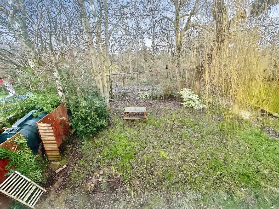 330 Crewe Road, Shavington, Crewe, Cheshire, CW2 5AF