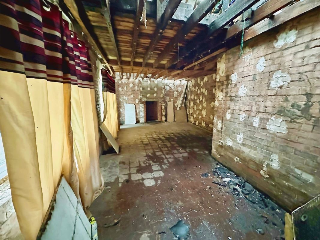 330 Crewe Road, Shavington, Crewe, Cheshire, CW2 5AF