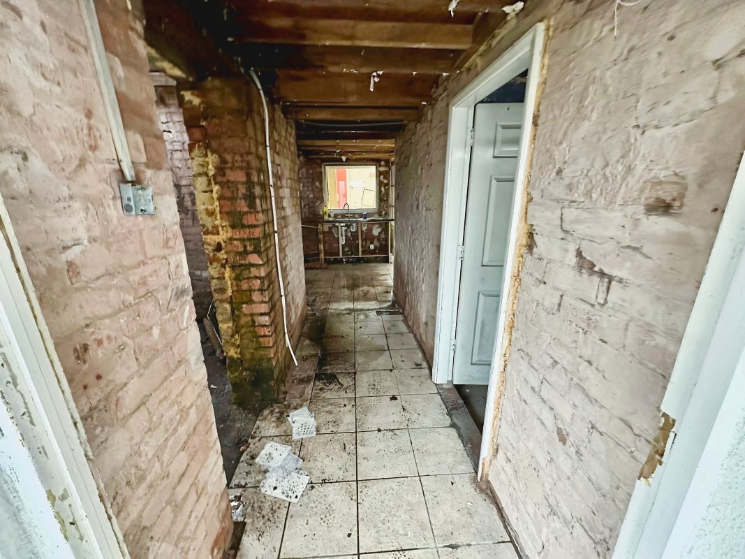 330 Crewe Road, Shavington, Crewe, Cheshire, CW2 5AF