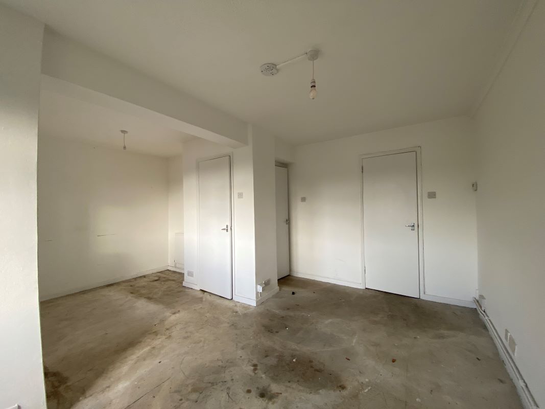 Flat 4 Hawkswood House, Bracknell, Berkshire, RG42 1RY