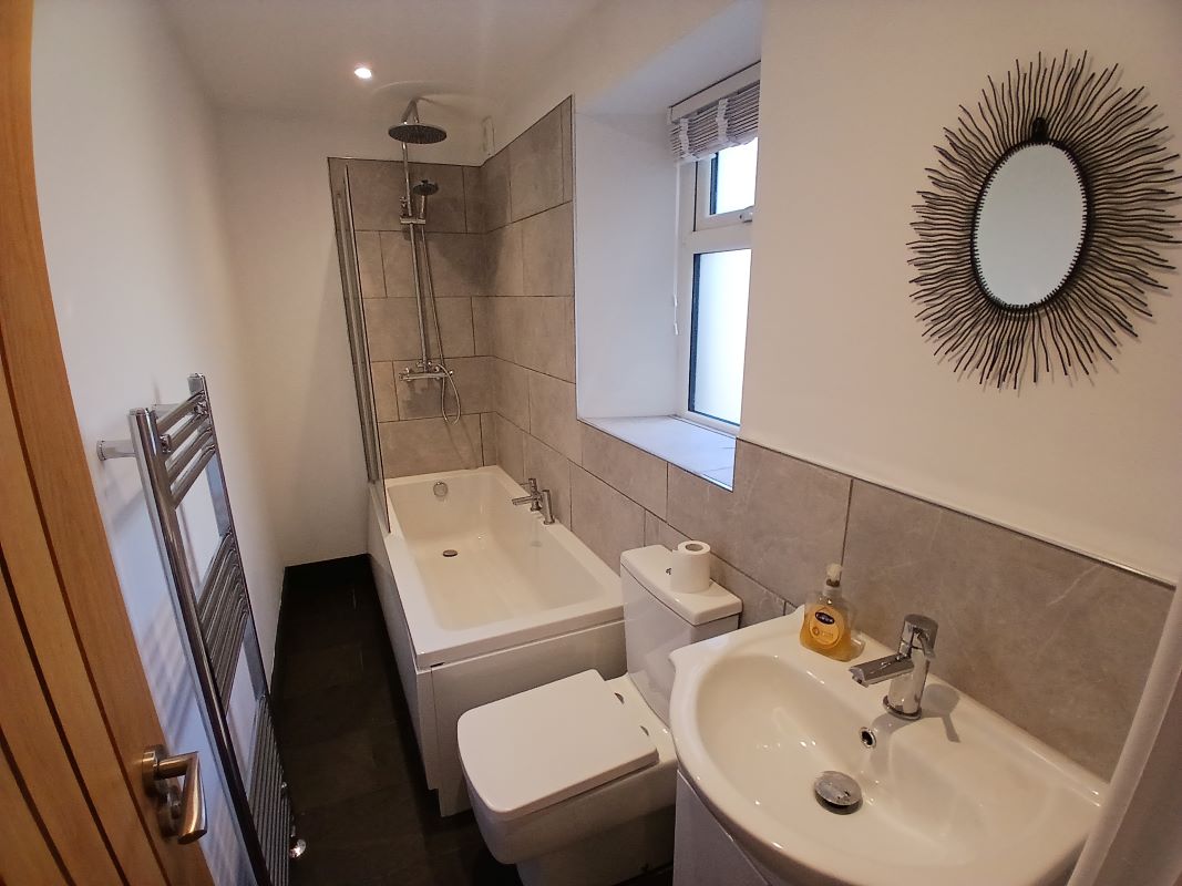 2 Fairhead Cottages Fairhead, Whitby, North Yorkshire, YO22 5PN