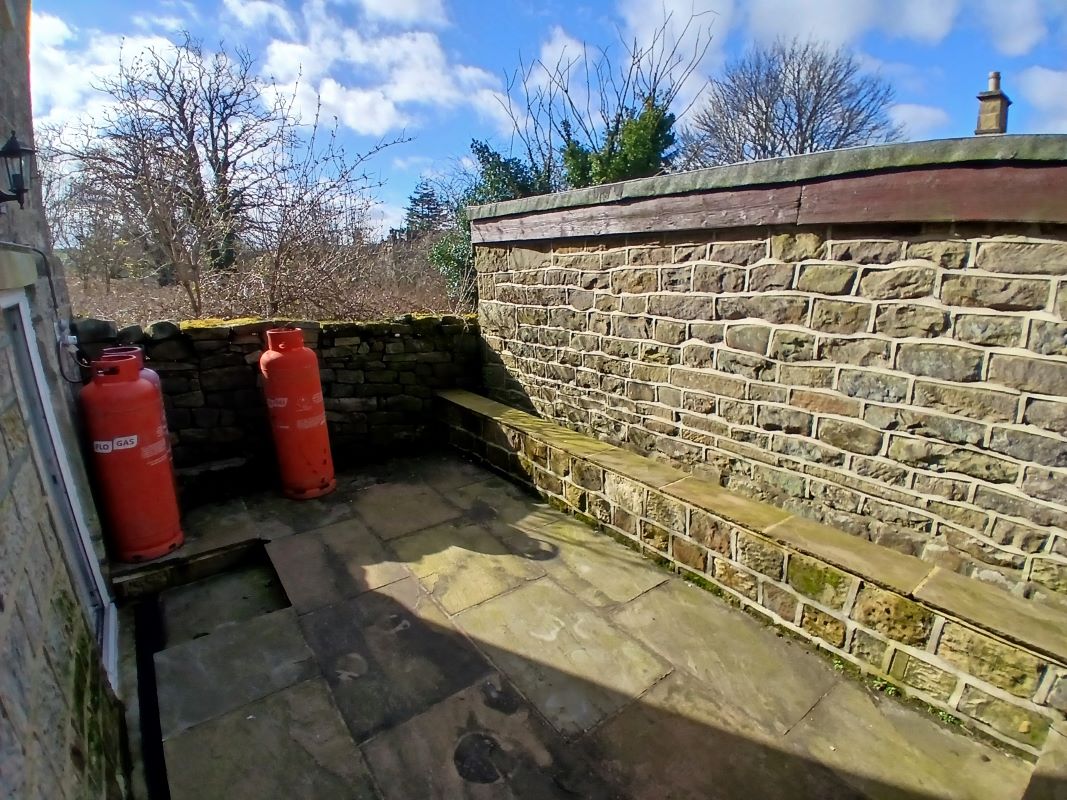 2 Fairhead Cottages Fairhead, Whitby, North Yorkshire, YO22 5PN