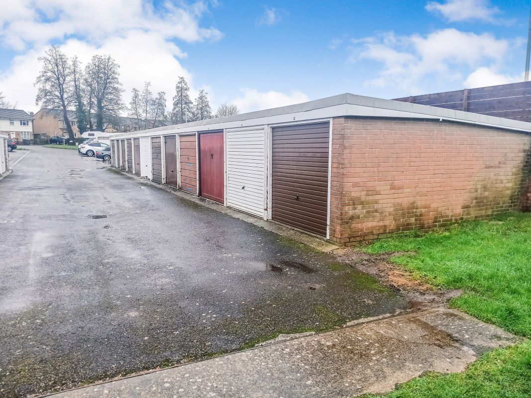 Forecourt access at Colenzo Drive, Hampshire, Hampshire, SP10 1LF