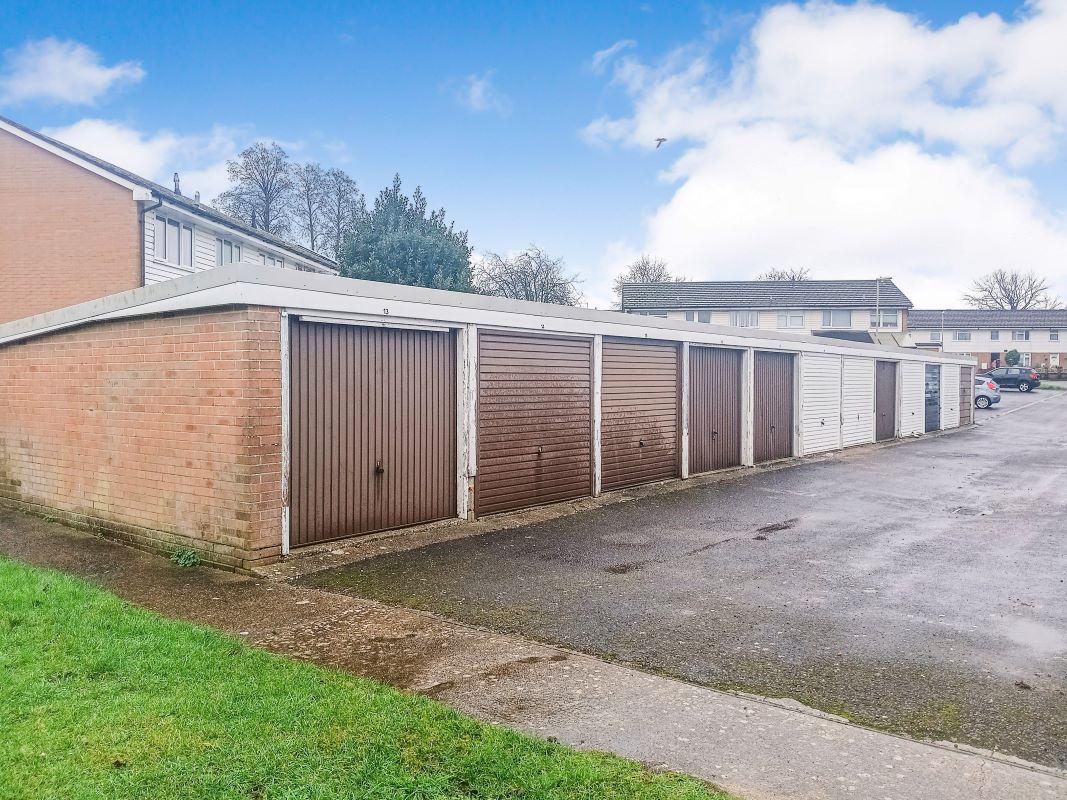 Forecourt access at Colenzo Drive, Hampshire, Hampshire, SP10 1LF