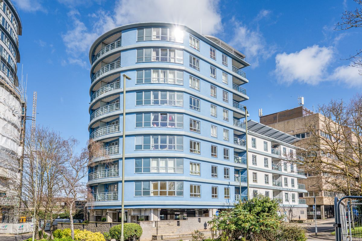 Property for Auction in London - Flat 29 The Exchange, Oriental Road, Woking, Surrey, GU22 7PH