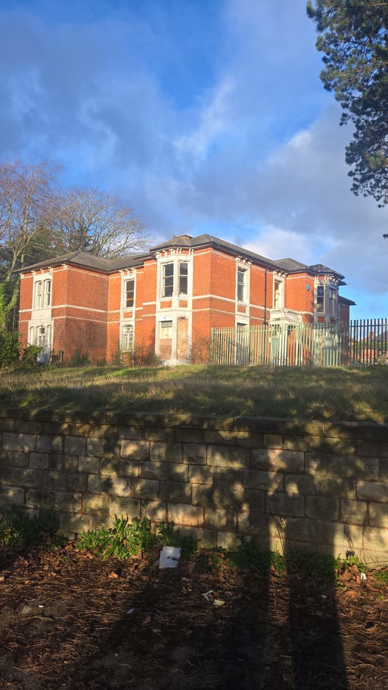 Property for Auction in Nottinghamshire & Derby - Highfield House, Worksop, Nottinghamshire, S81 7HP