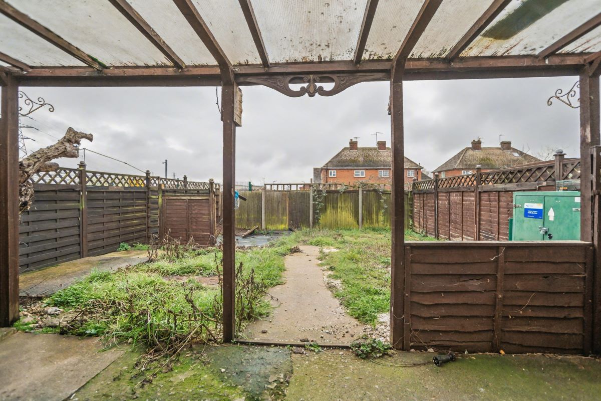 60 Main Road, Queenborough, Kent, ME11 5DL