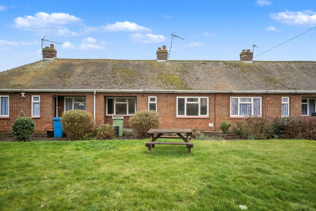 Property for Auction in London - 60 Main Road, Queenborough, Kent, ME11 5DL