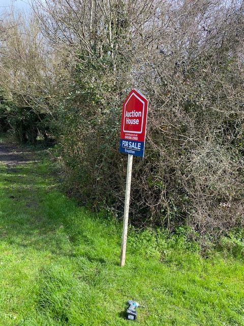 Land @ Hollyfields, Broxbourne, Hertfordshire, EN10 6LS